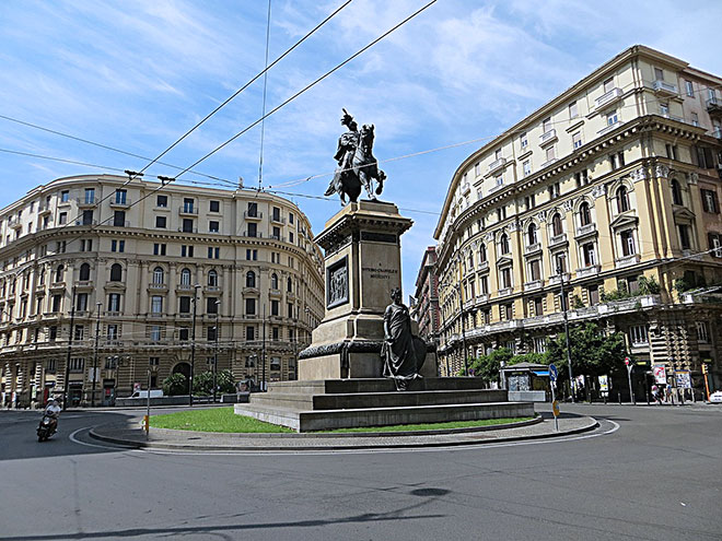Piazza Giovanni Bovio a Napoli